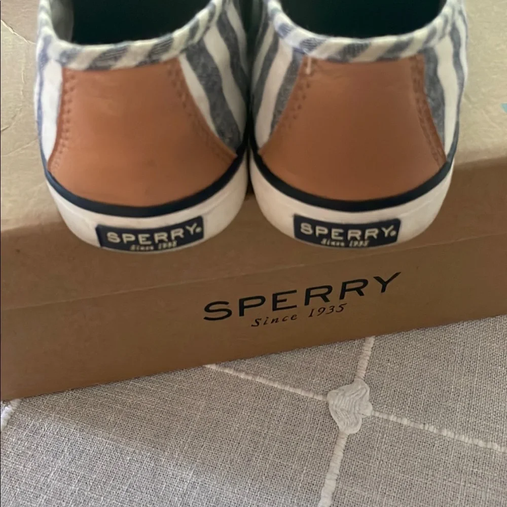 Sperry topsiders, super cute and comfy. - Picture 5 of 8
